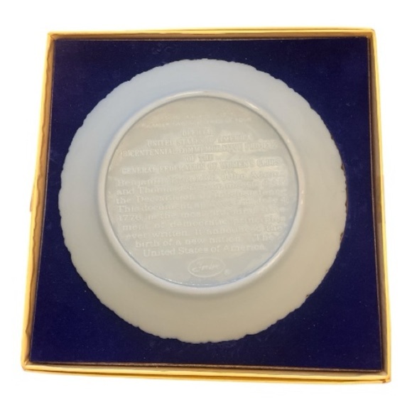 Fenton Antique Powder Blue The Spirit of 1776 Commemorative Plate - Picture 4 of 17